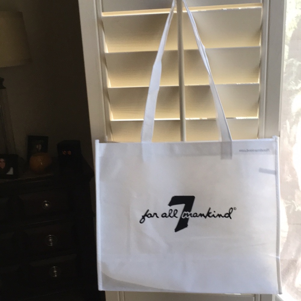 New canvas tote